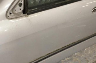 Porte avant gauche NISSAN PRIMERA 2