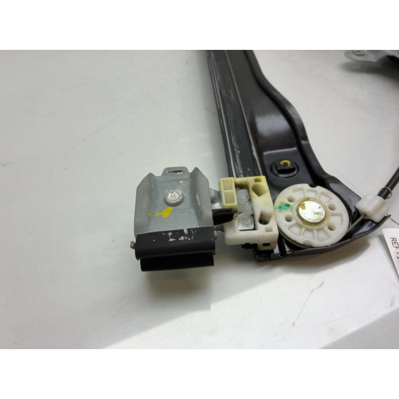 Leve vitre electrique avant gauche CHEVROLET CRUZE Photo n°8