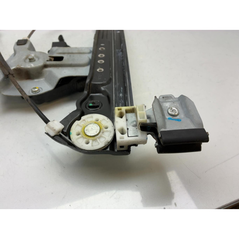 Leve vitre electrique avant gauche CHEVROLET CRUZE Photo n°9