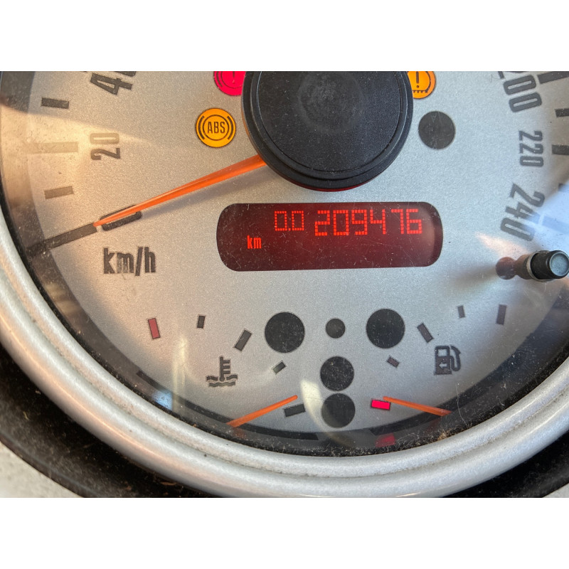 MINI MINI 1 R50/R53 PHASE 1 1.6i - 16V ONE Photo n°2