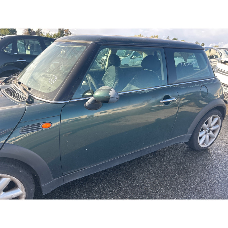 MINI MINI 1 R50/R53 PHASE 1 1.6i - 16V ONE Photo n°12