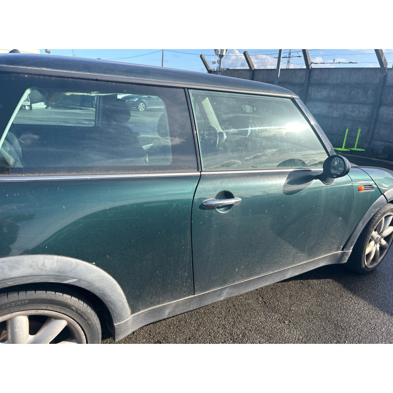 MINI MINI 1 R50/R53 PHASE 1 1.6i - 16V ONE Photo n°16