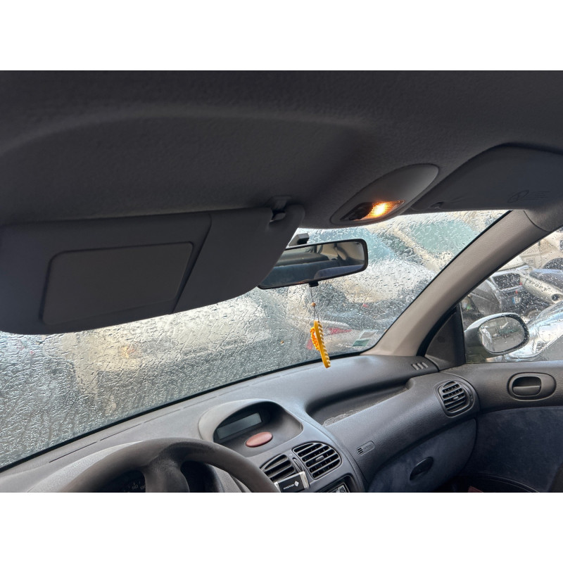PEUGEOT 206 PHASE 1 1.4i - 8V Photo n°9