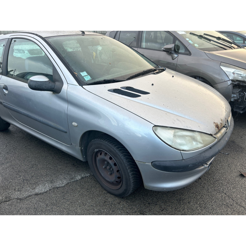 PEUGEOT 206 PHASE 1 1.4i - 8V Photo n°16