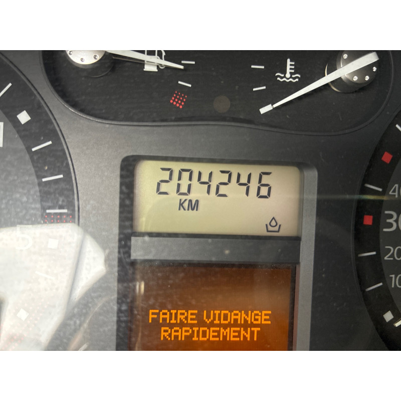 RENAULT LAGUNA 2 PHASE 2 1.9 DCI - 8V TURBO Photo n°2