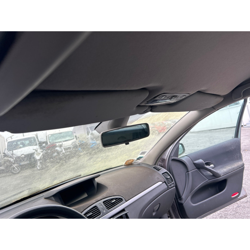 RENAULT LAGUNA 2 PHASE 2 1.9 DCI - 8V TURBO Photo n°14