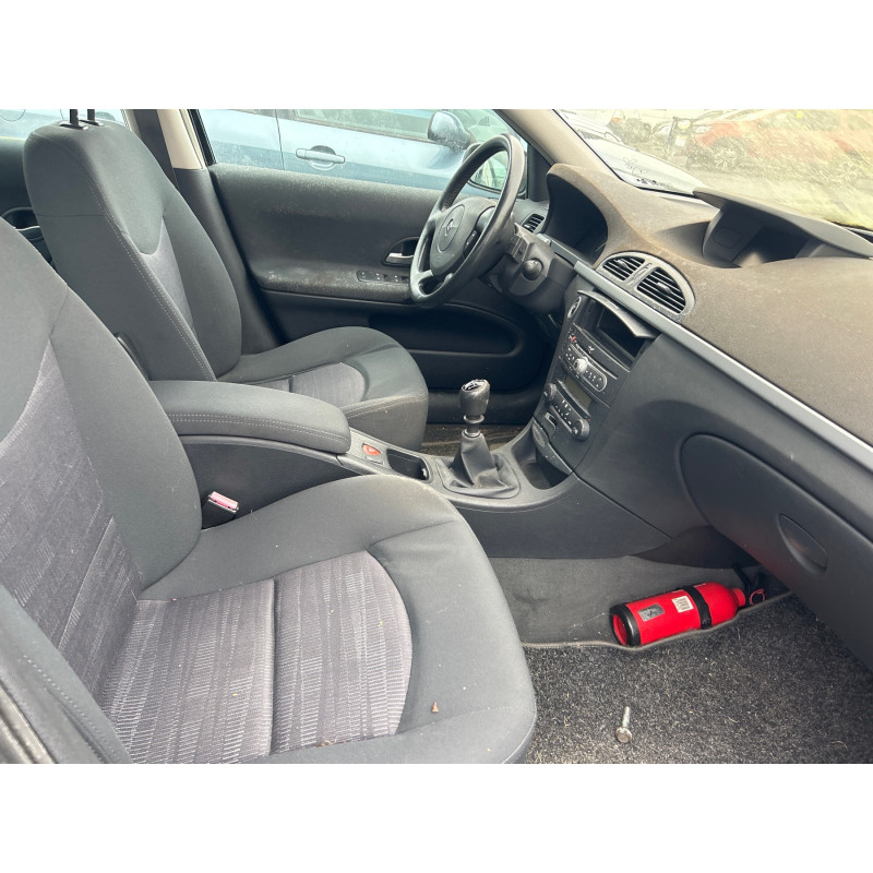 RENAULT LAGUNA 2 PHASE 2 1.9 DCI - 8V TURBO Photo n°16