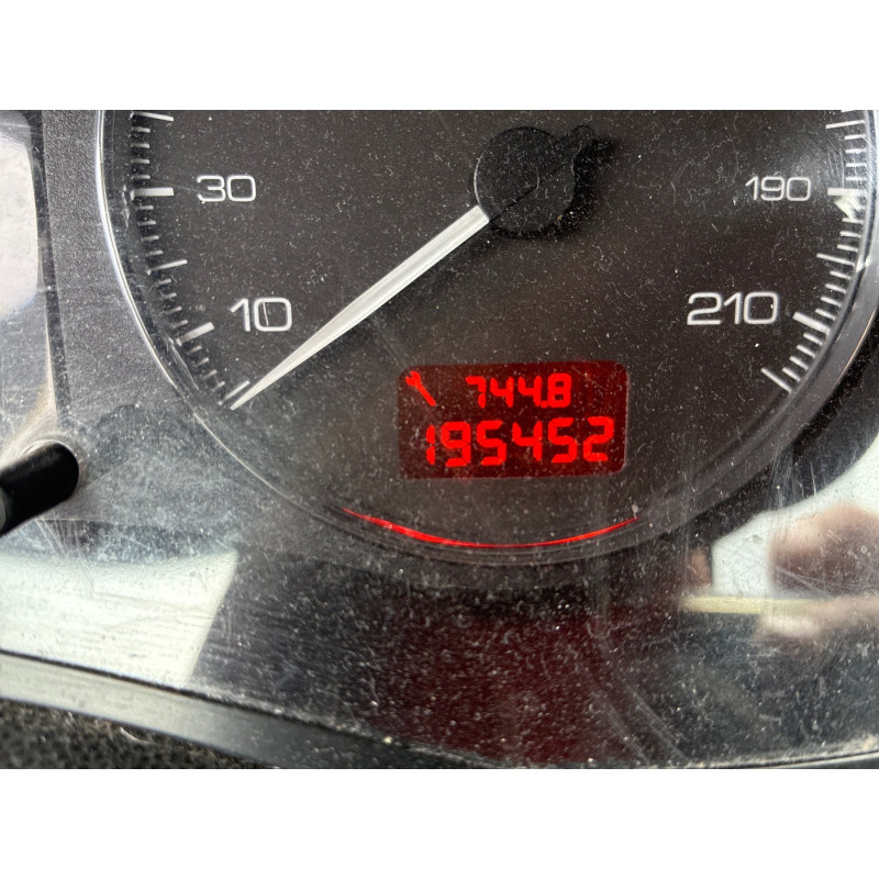 PEUGEOT 307 PHASE 2 1.4i - 16V Photo n°2