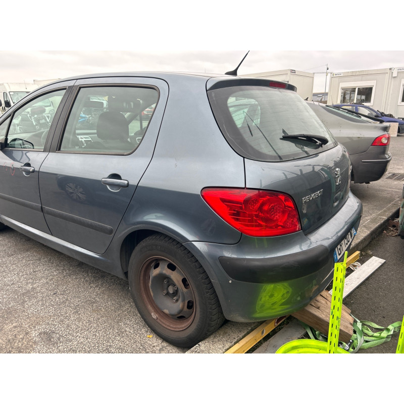 PEUGEOT 307 PHASE 2 1.4i - 16V Photo n°11