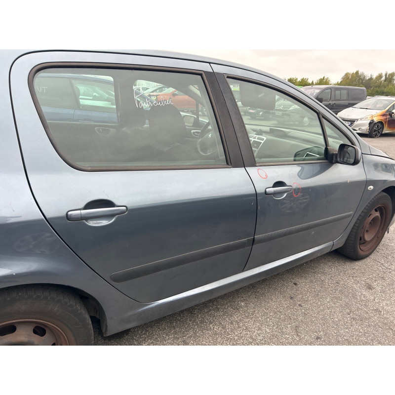PEUGEOT 307 PHASE 2 1.4i - 16V Photo n°13