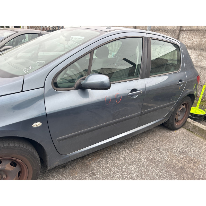 PEUGEOT 307 PHASE 2 1.4i - 16V Photo n°17
