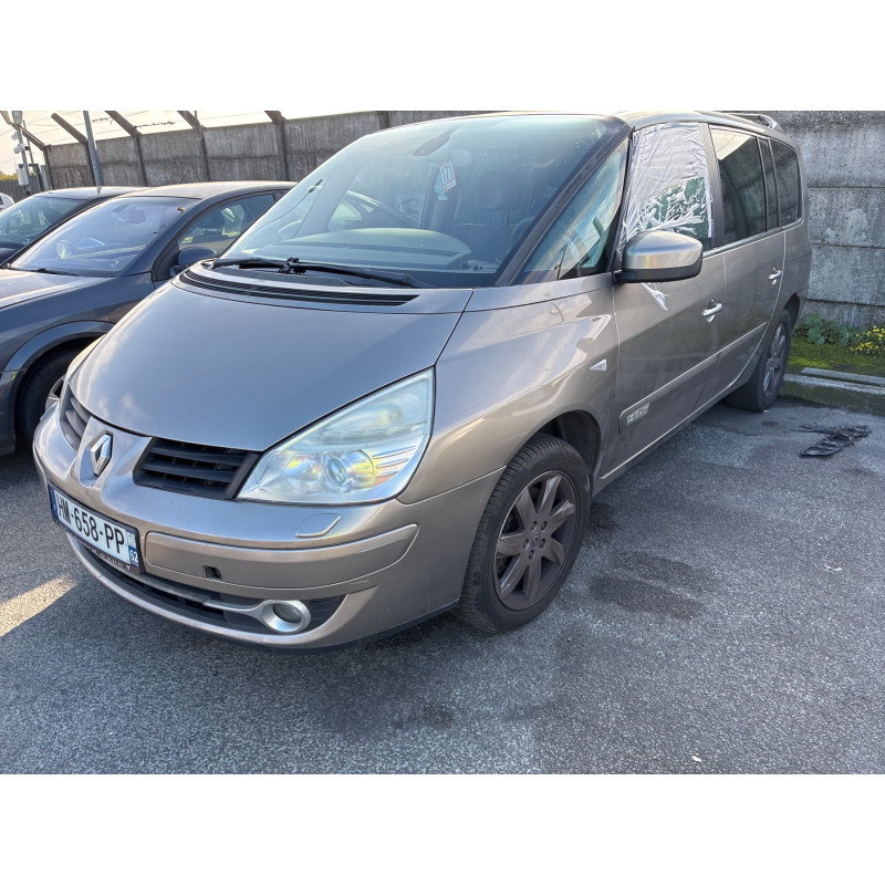 RENAULT GRAND ESPACE 4 PHASE 2 2.0 DCI - 16V TURBO Photo n°4