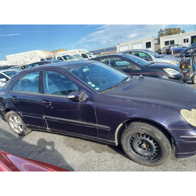 MERCEDES CLASSE C 203 PHASE 1 200 2.2 CDI - 16V TURBO Photo n°11