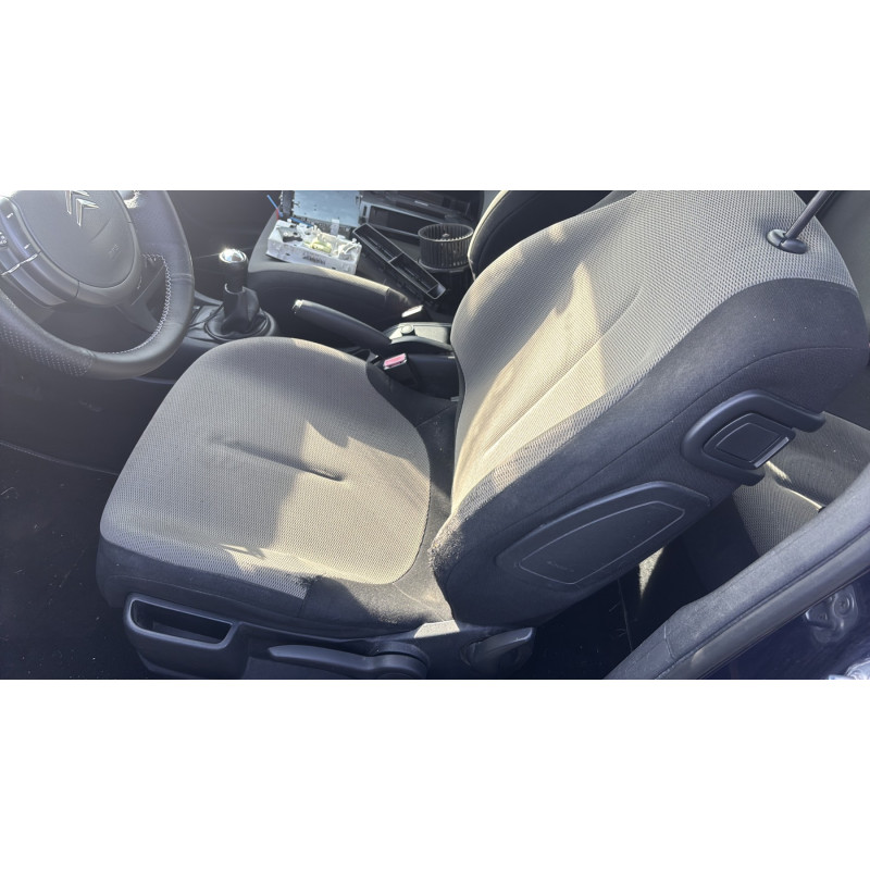 Pare boue avant gauche CITROEN C4 1 Photo n°15
