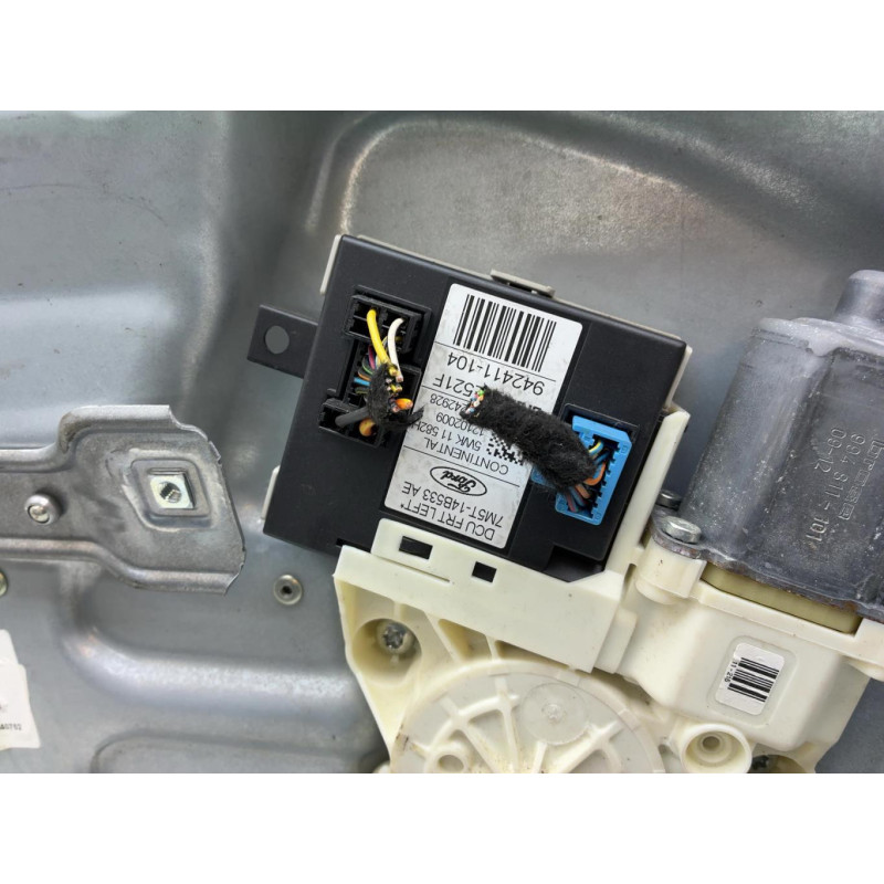 Leve vitre electrique arriere droit FORD FOCUS 2 Photo n°4
