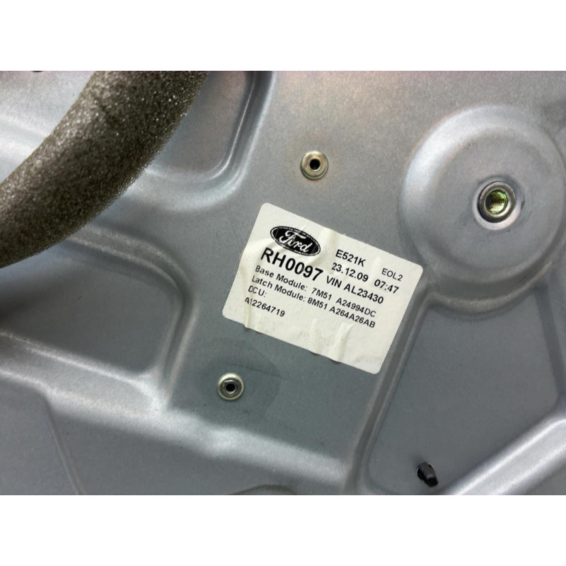 Leve vitre electrique avant gauche FORD FOCUS 2 Photo n°2