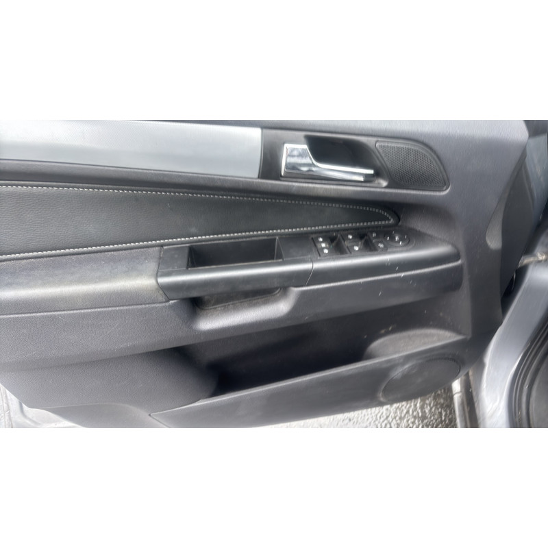 Moteur essuie glace arriere OPEL ZAFIRA B Photo n°14