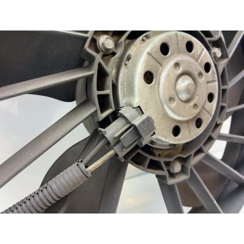 Moto ventilateur radiateur RENAULT MEGANE 2 Photo n°4