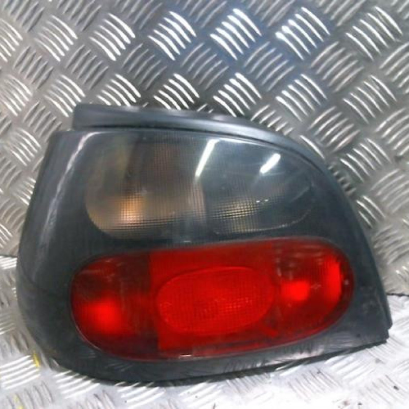 Feu arriere principal droit (feux) RENAULT MEGANE 1 Photo n°1