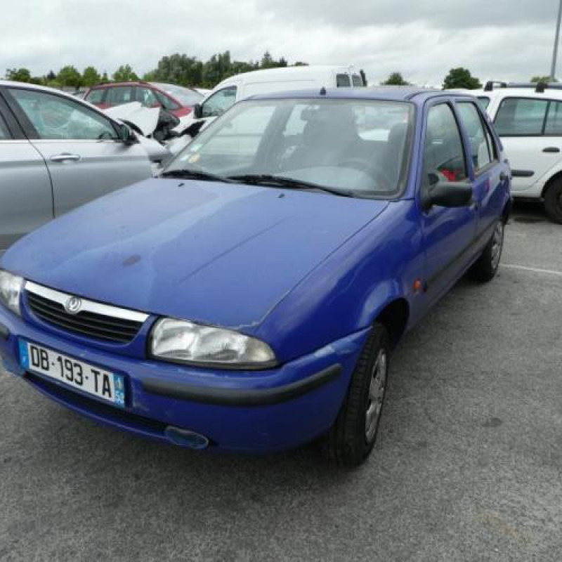 Feu arriere principal droit (feux) MAZDA 121 3 Photo n°3