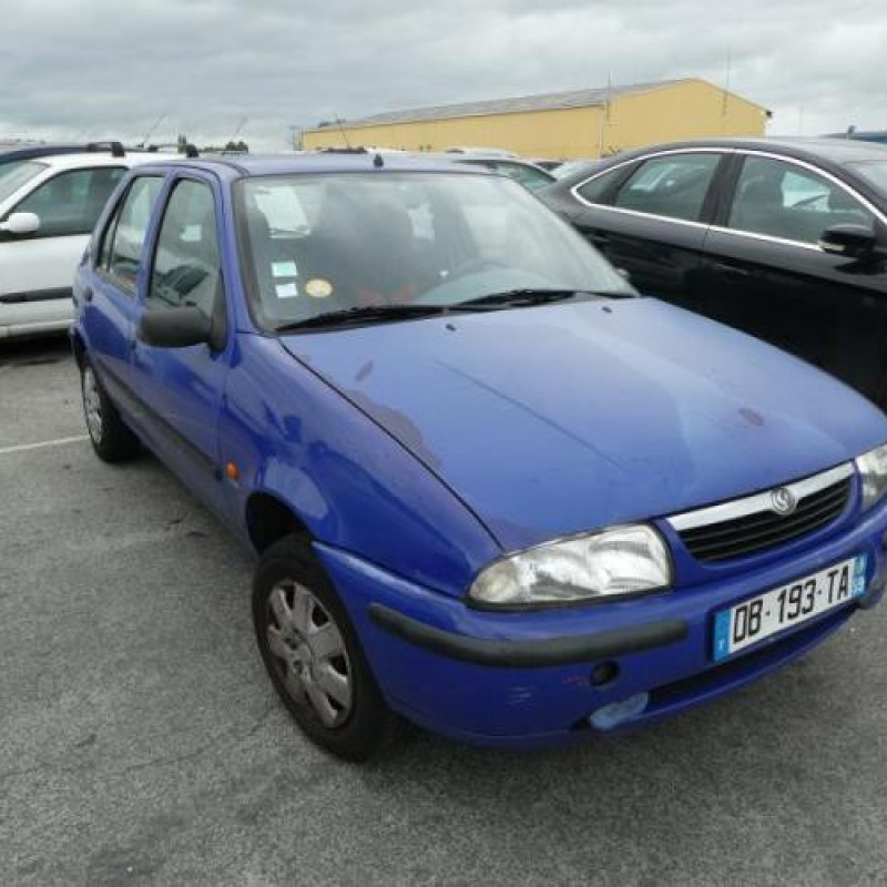 Feu arriere principal droit (feux) MAZDA 121 3 Photo n°4