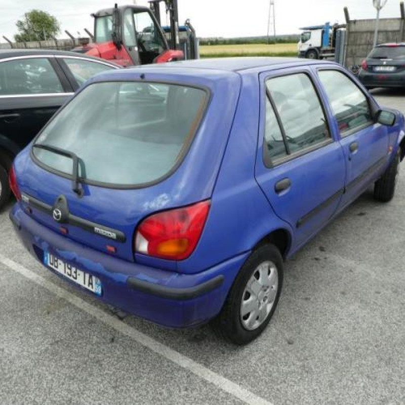 Feu arriere principal droit (feux) MAZDA 121 3 Photo n°5