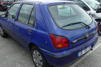 Feu arriere principal droit (feux) MAZDA 121 3