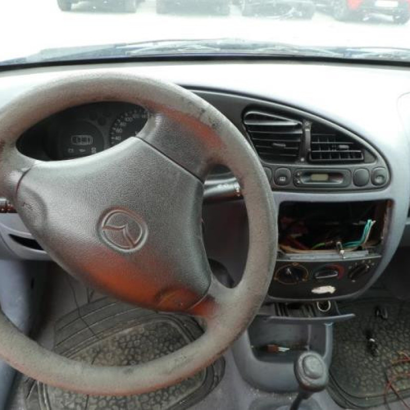 Feu arriere principal droit (feux) MAZDA 121 3 Photo n°9