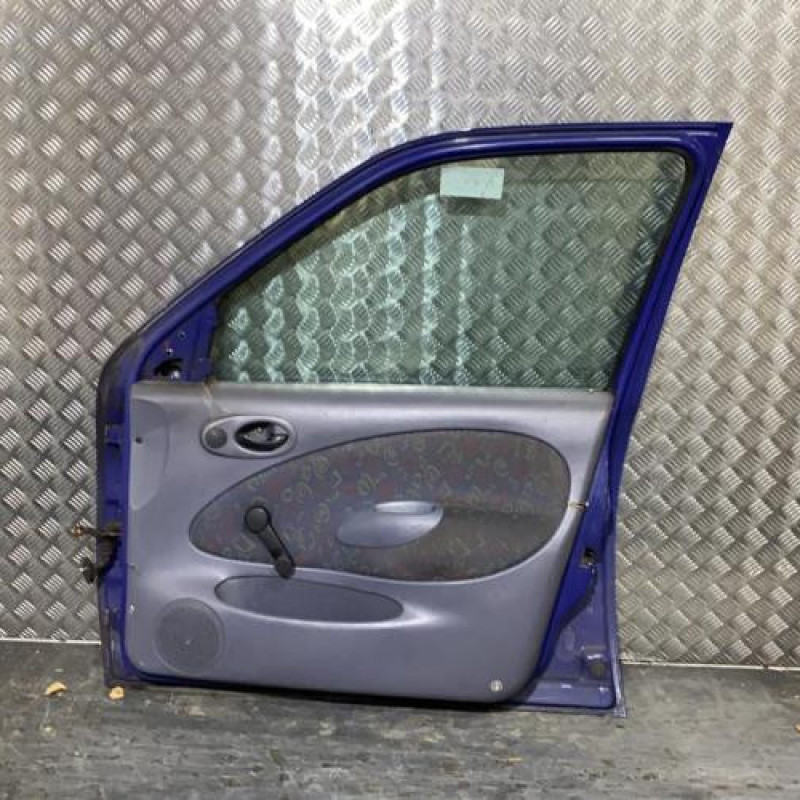 Porte avant droit MAZDA 121 3 Photo n°3