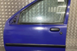 Porte avant gauche MAZDA 121 3 Photo n°1