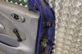 Porte avant gauche MAZDA 121 3