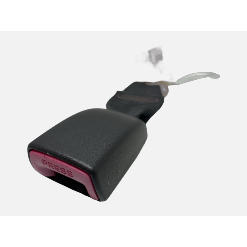 Attache ceinture arriere droit PEUGEOT 107 Photo n°1