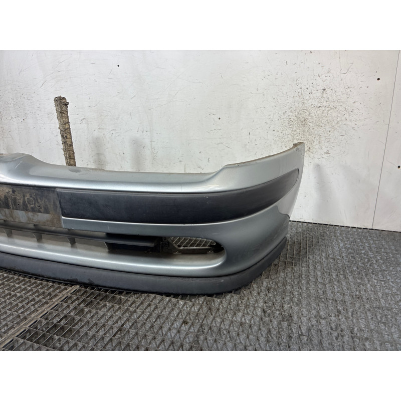 Pare choc avant RENAULT MEGANE 1 Photo n°4