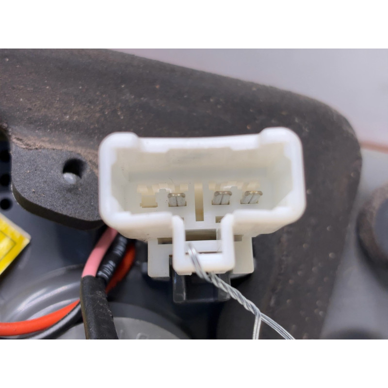 Feu arriere secondaire droit (feux) HYUNDAI I 30 2 Photo n°4