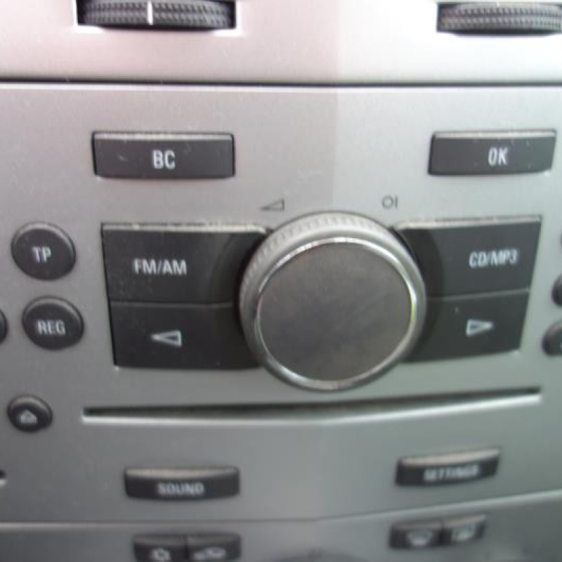 Malle/Hayon arriere OPEL ASTRA H Photo n°9