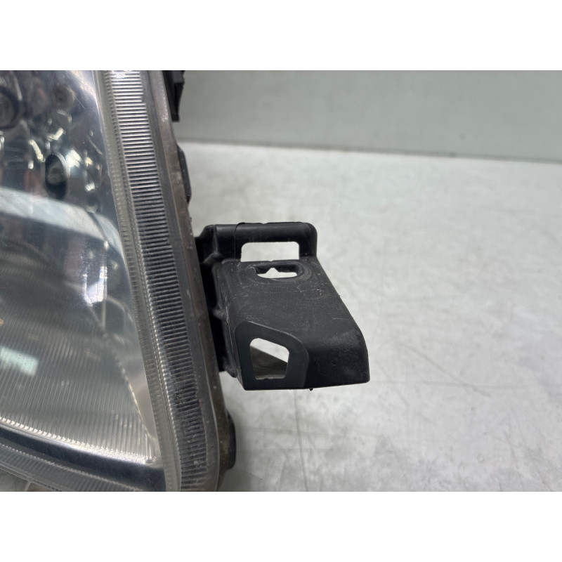 Optique avant principal droit (feux)(phare) TOYOTA YARIS 2 Photo n°4