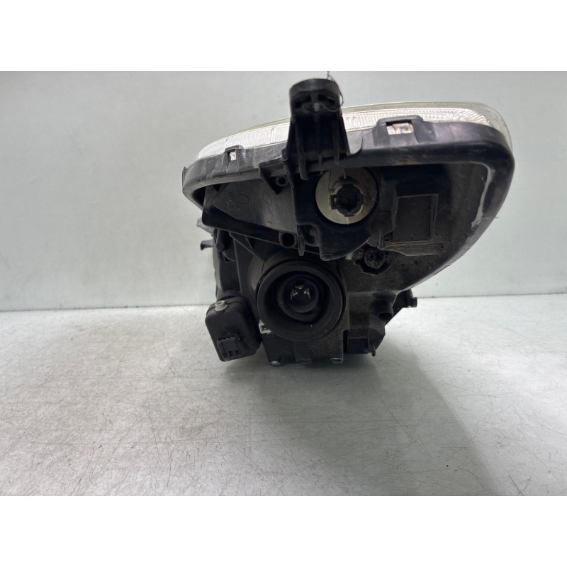 Optique avant principal droit (feux)(phare) TOYOTA YARIS 2 Photo n°7