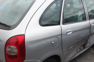 Serrure avant gauche CITROEN XSARA PICASSO