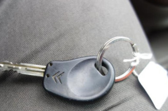 Serrure avant gauche CITROEN XSARA PICASSO