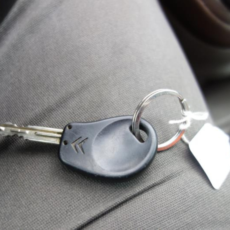 Serrure avant gauche CITROEN XSARA PICASSO Photo n°9