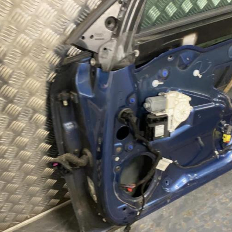 Porte avant droit AUDI A3 2 Photo n°4
