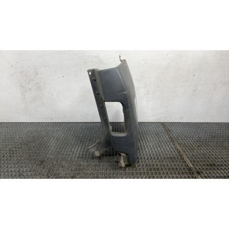 Crosse arriere droit RENAULT TRAFIC 2
