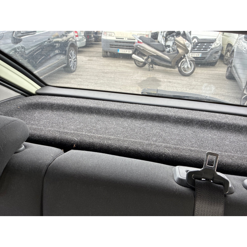Feu arriere stop central OPEL CORSA D Photo n°16
