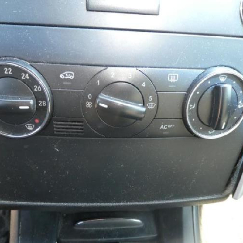 Compresseur clim MERCEDES CLASSE A 169 Photo n°12