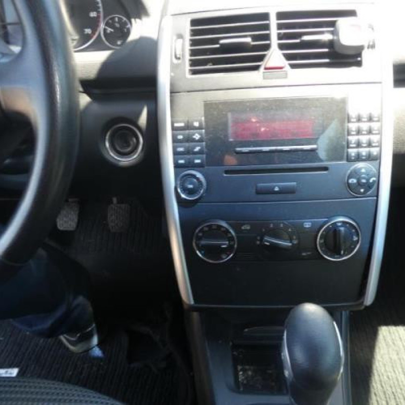 Compresseur clim MERCEDES CLASSE A 169 Photo n°13