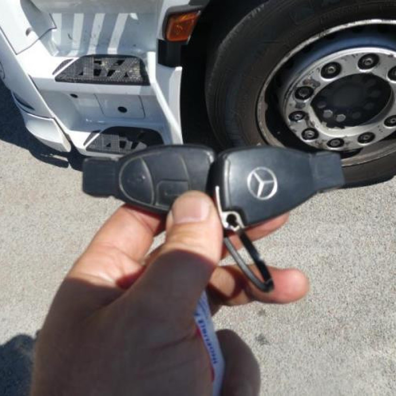 Compresseur clim MERCEDES CLASSE A 169 Photo n°18
