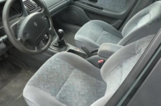 Compresseur clim RENAULT LAGUNA 1