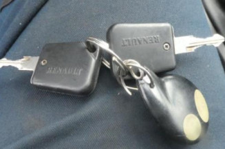 Compresseur clim RENAULT LAGUNA 1