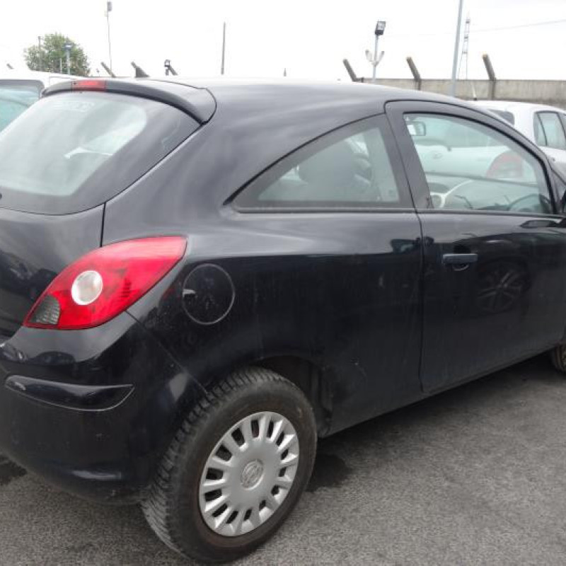 Malle/Hayon arriere OPEL CORSA D Photo n°6