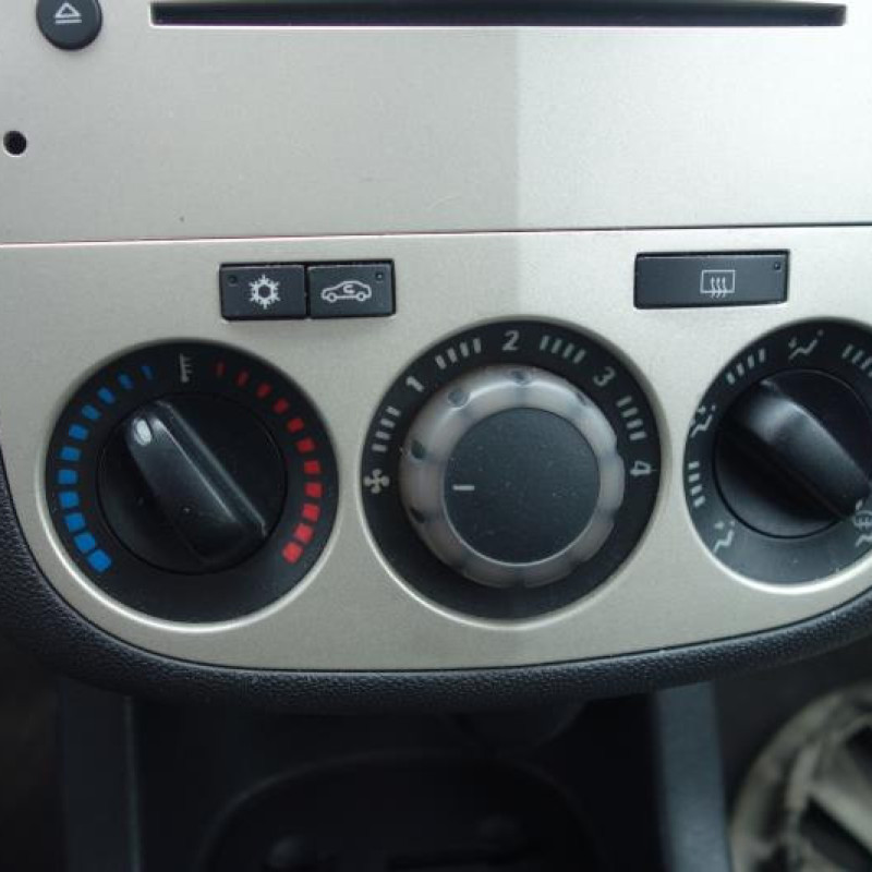 Alternateur OPEL CORSA D Photo n°8